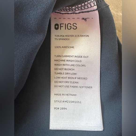 FIGS Men’s Leon Navy Blue Three Pocket Scrub Top Short Sleeve Size Small - Picture 7 of 7